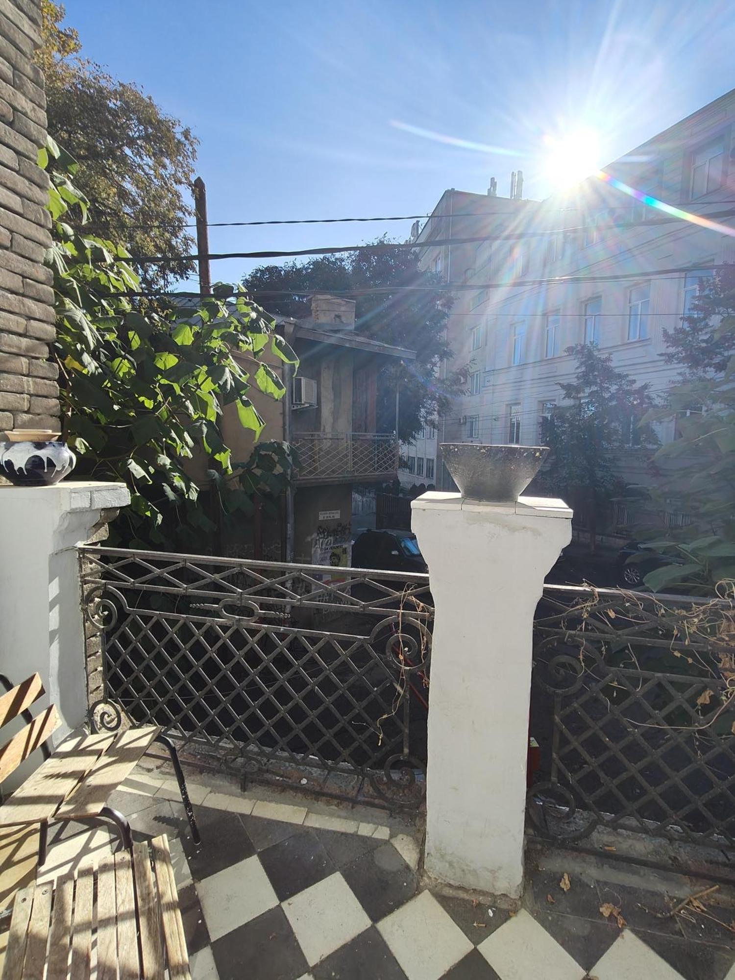 Ambience Hostel & Apartments Tbilisi ภายนอก รูปภาพ